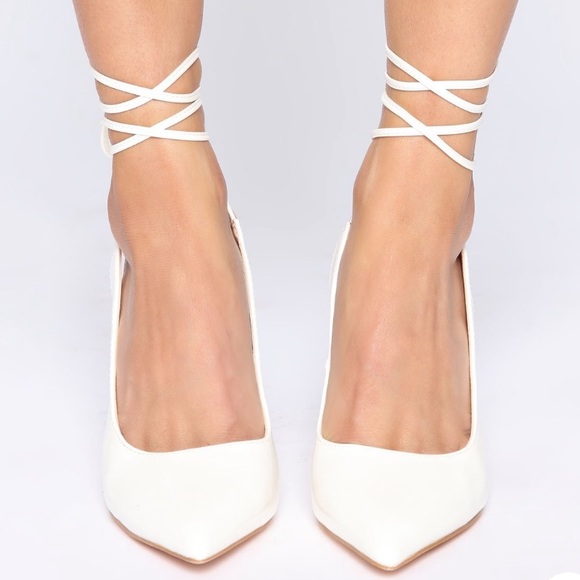 Got My Attention Pumps - Picture 4 of 4